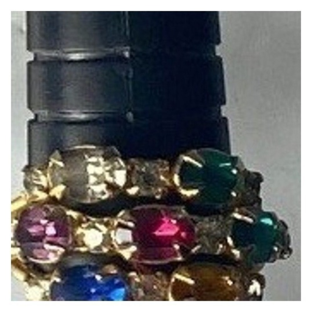 Womens Gold Tone Ring Three Stone‎ Red Gemstones Size 7.5 Adjustable